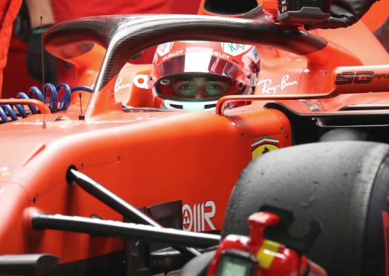 Leclerc logra en Singapur su tercera pole consecutiva
