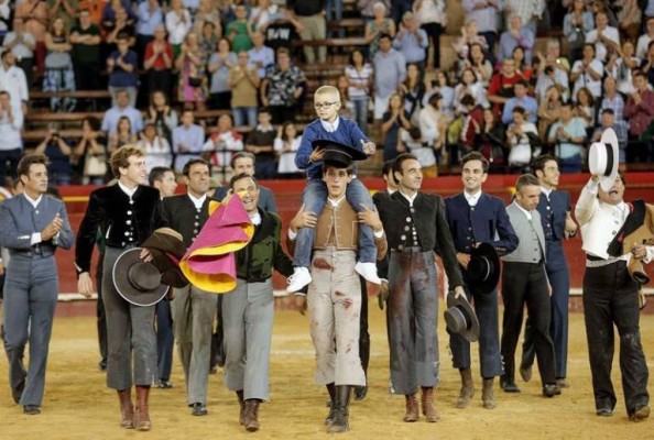 Absueltos los tres acusados de publicar mensajes ofensivos sobre Adrián, el 'niño torero'