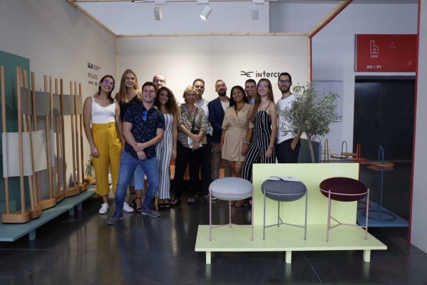 Estudiantat de l'UJI mostra els seus dissenys 'contract' en la Fira Hábitat 