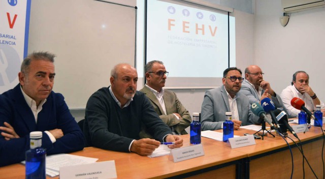 La hostelería pide reunirse con el Ayuntamiento de València para suavizar la subida de impuestos