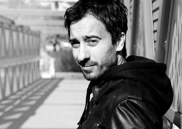 El cantautor valencià Jonathan Pocoví,  porta la seua música a la Sala SGAE Centre Cultural