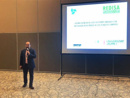 Castelló exhibe en Paraguay su sistema de recogida móvil de residuos como ejemplo de sostenibilidad