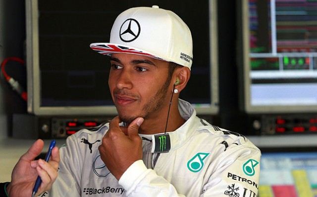 Hamilton afirma que nunca ha desobedecido las órdenes de Mercedes