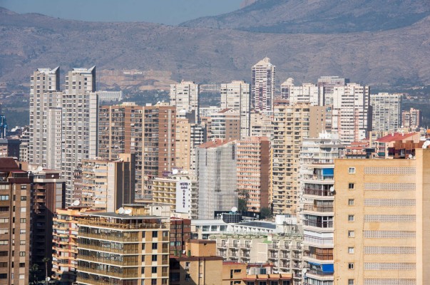 La gota fría provoca un 5% de cancelaciones en los hoteles de Benidorm