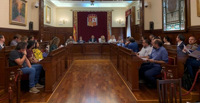 El Patronato de Turismo modificará sus estatutos tras 16 años para dar cabida a Altur y al interior