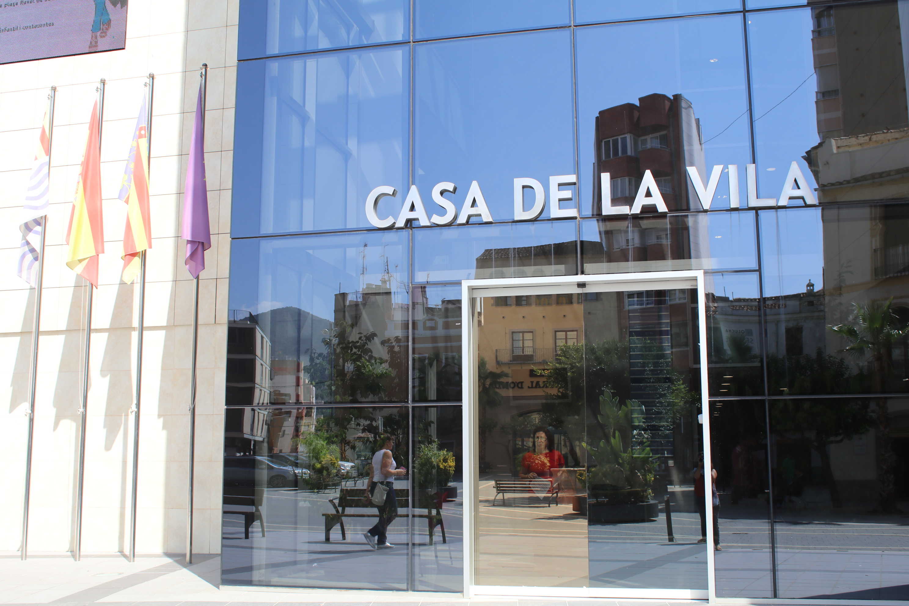 Onda amplía las becas para mujeres víctimas de violencia machista y personas con discapacidad