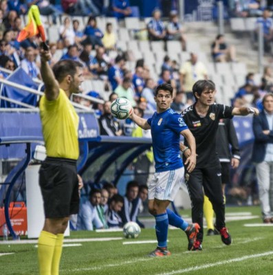 El Elche cierra la jornada a un punto del 'play-off'
