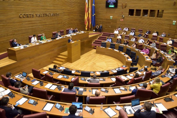 Investigar es muy cansado: sus señorías piden solo tres comisiones al inicio de la legislatura