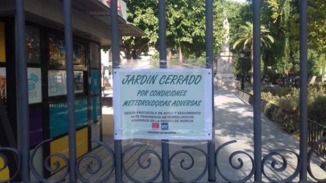 Los parques y jardines de València vuelven a abrir tras el paso de la DANA