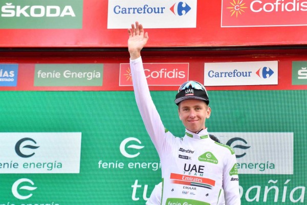 Pogacar gana en Gredos y se mete en el podio de la Vuelta junto a Roglic y Valverde