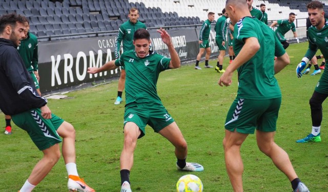 El Castellón busca su primera victoria ante su afición a costa del Olot