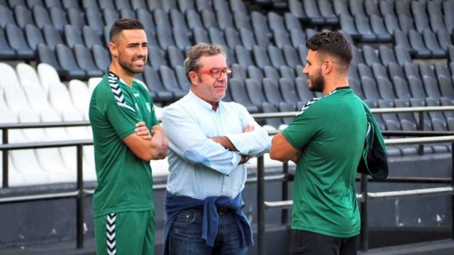 Regalón será intervenido el lunes del ligamento cruzado anterior
