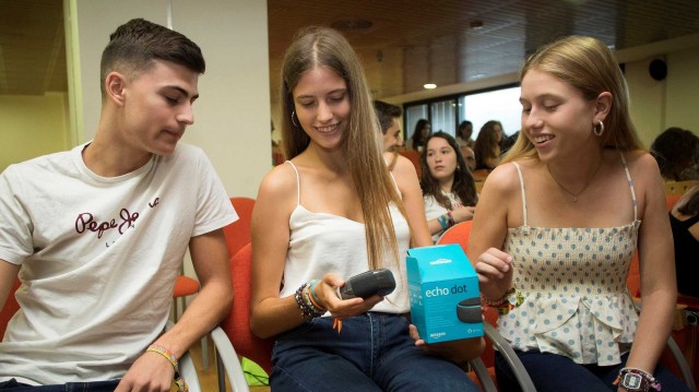 El CEU Cardenal Herrera de Castelló incorpora un servicio de asistencia de voz virtual bilingüe