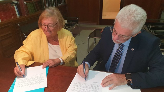 El Comcas y la Real Academia de Medicina de la Comunitat firman un convenio de colaboración