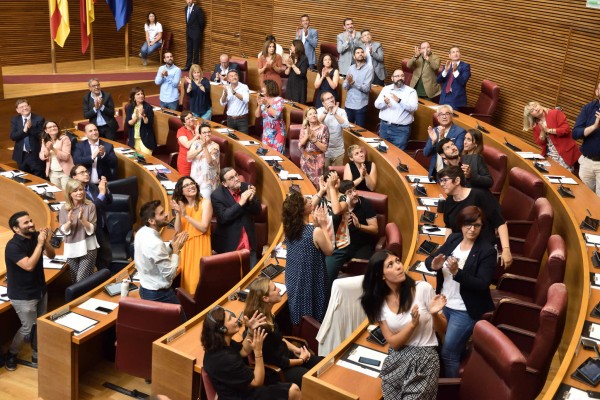 Podem le 'quita' la silla a una diputada de Esquerra Unida
