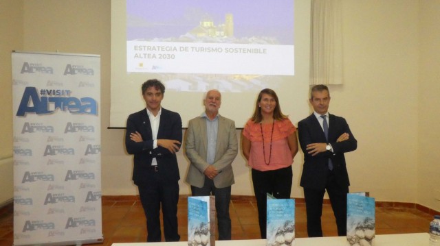 Altea diseña su crecimiento turístico dentro del ámbito sostenible: calidad frente a cantidad