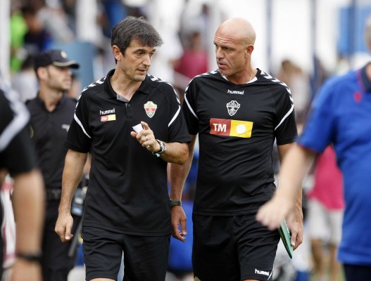 Mfulu se une a Manolín como bajas para Oviedo