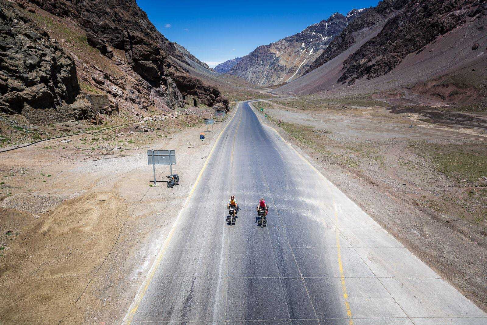 '260 Litros': desde el sur de la Patagonia hasta Alaska en bicicleta