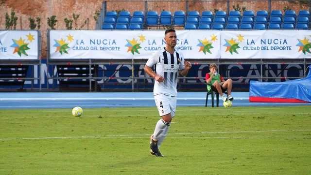 El Castellón pierde por lesión de rodilla a Paco Regalón