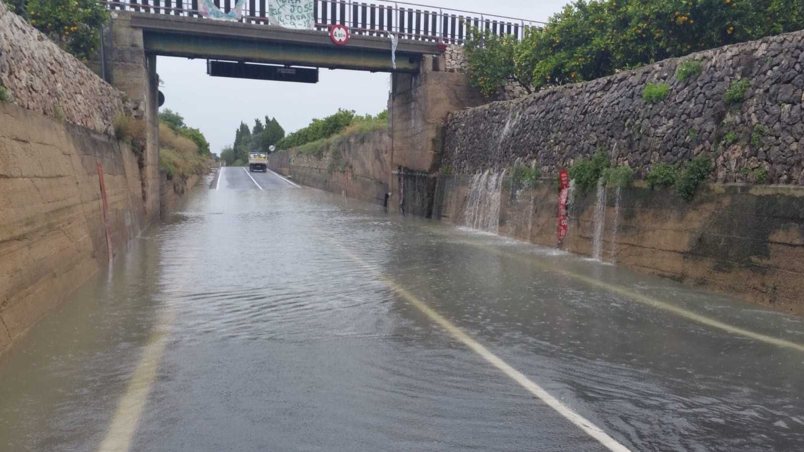 Más de 23.000 alumnos de la Comunitat, afectados por la suspensión de clases a causa de la DANA