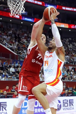 España, a semifinales por la puerta grande