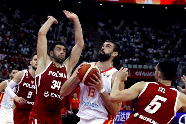 España ofrece su mejor versión y ya está en semifinales