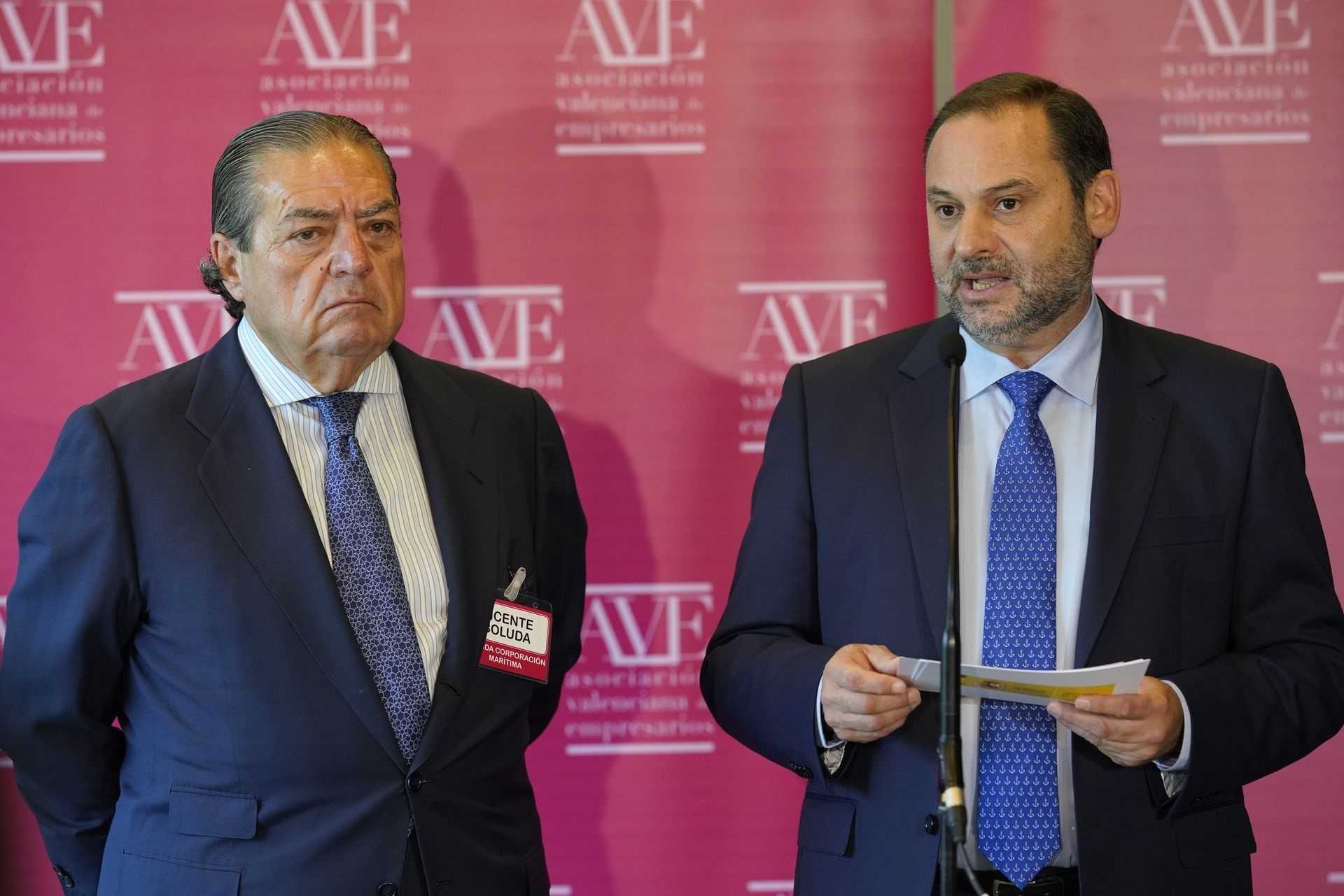 Boluda pide a Ábalos medidas económicas y 