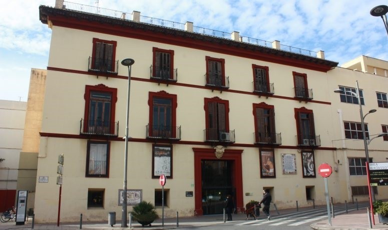 Burjassot creará un fondo documental y museístico en la Casa de la Cultura