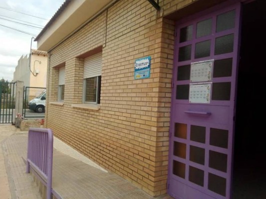 El curso educativo comienza en Orihuela con promesas y algunas mejoras del Plan Edificant