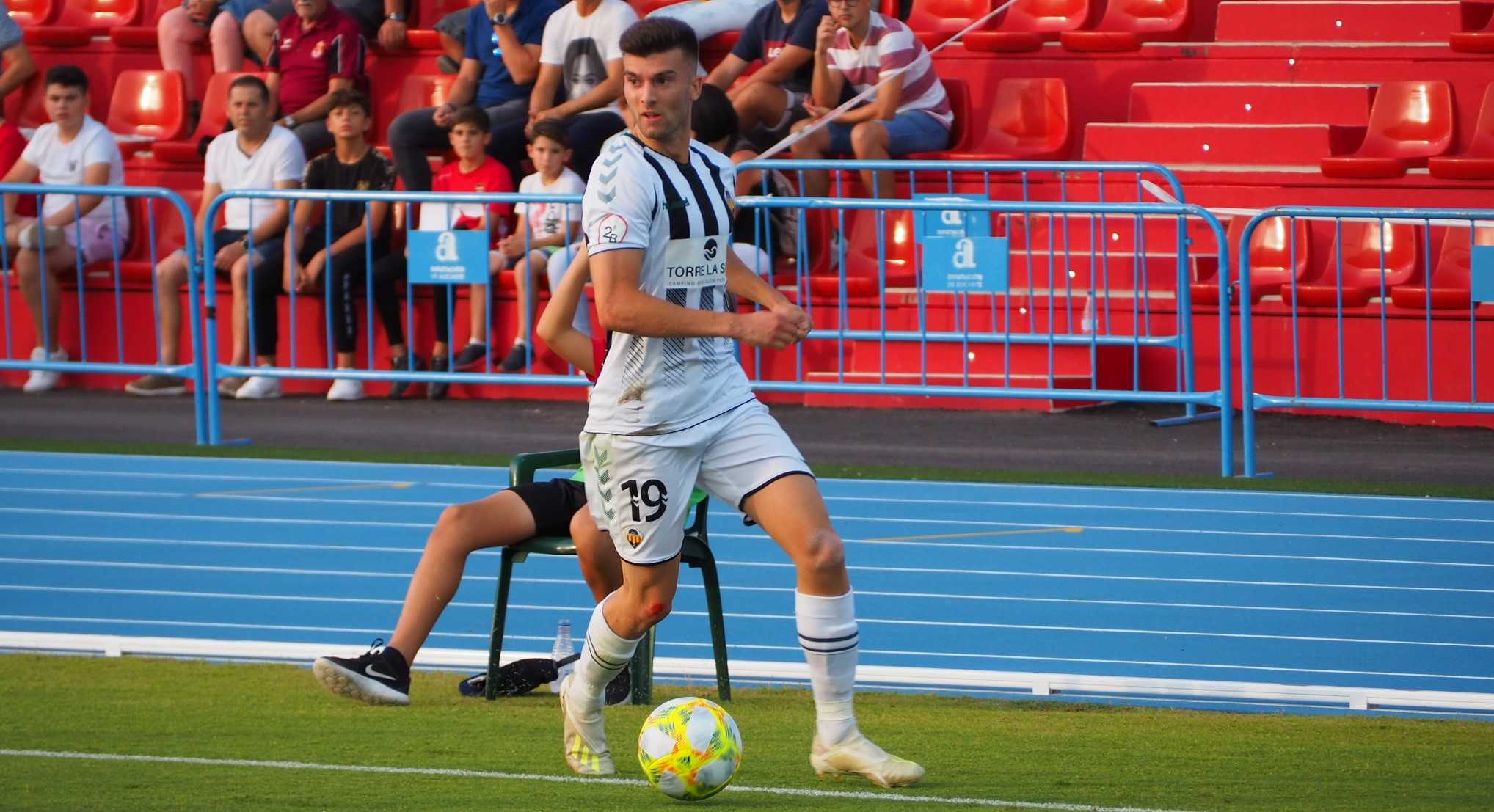 Josep Calavera, único jugador sub-23 en la titularidad del Castellón