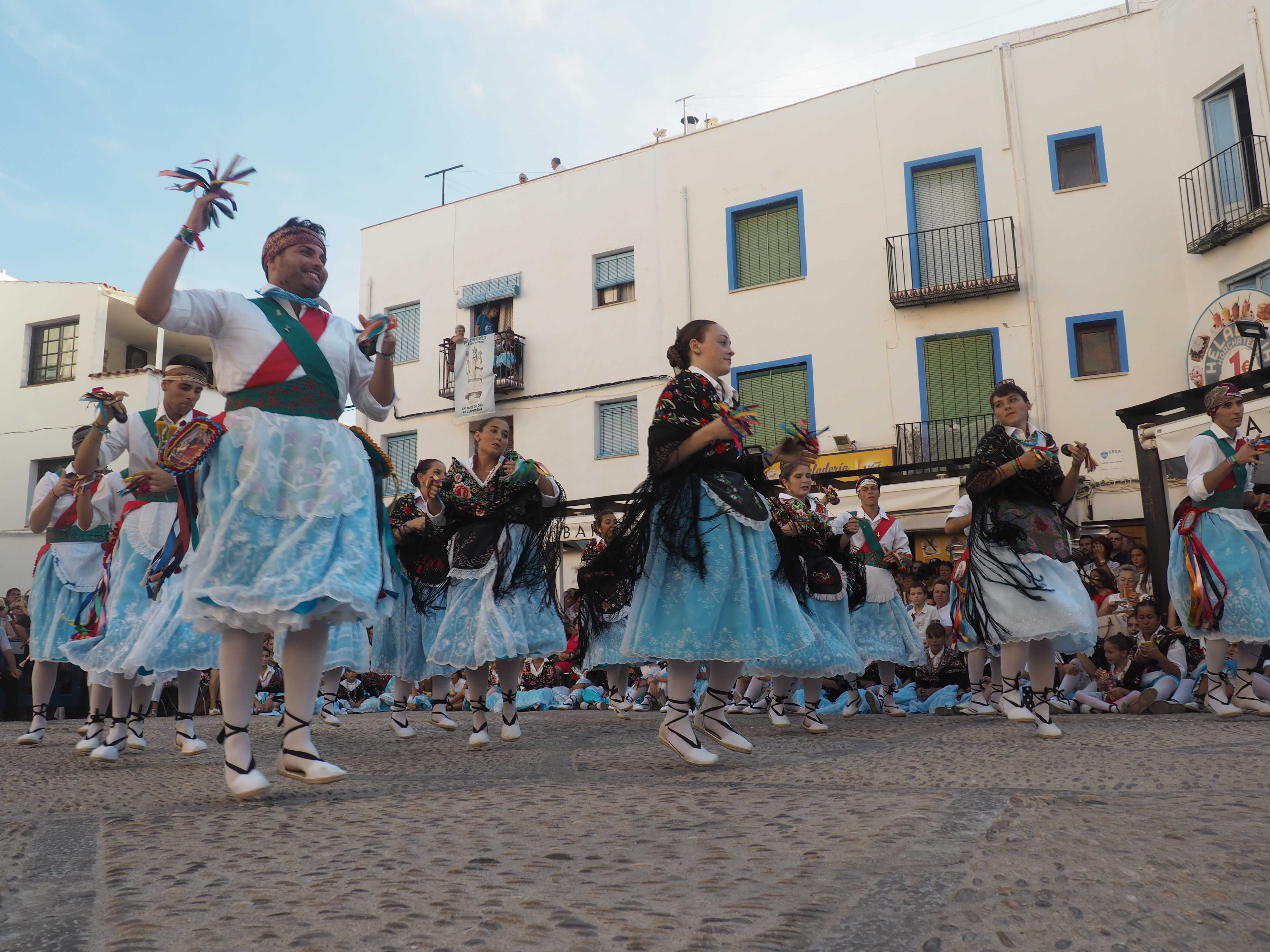 Dansants, llauradores y cavallets para homenajear a la Patrona de Peñíscola