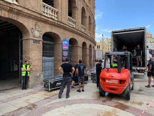 Las lluvias inundan la Plaza de Toros y obligan a cancelar el concierto 'Love the Tuenti's Valencia'
