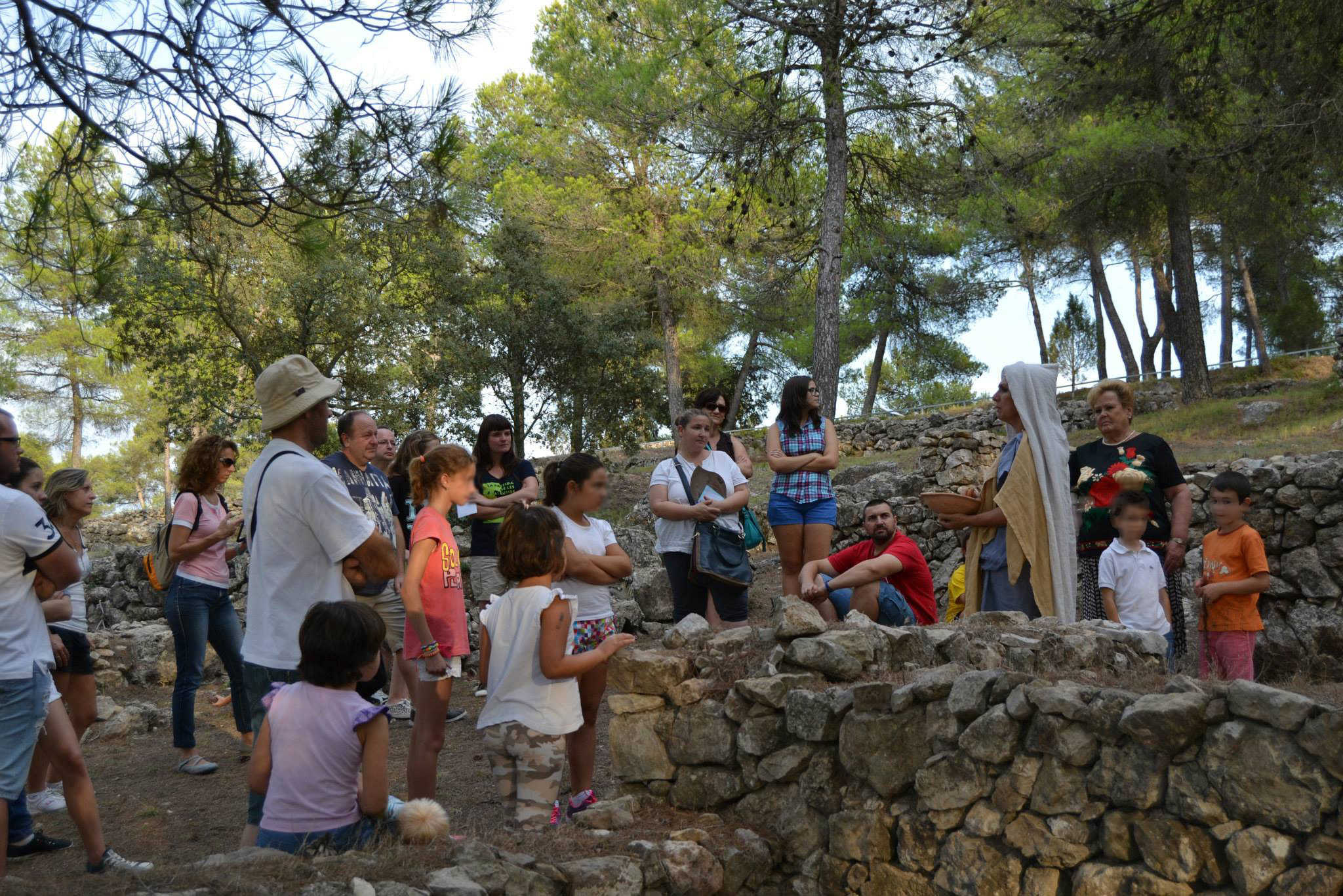 Les activitats culturals de València i voltants per a l'estiu estan recollides en la publicació ACUDIM