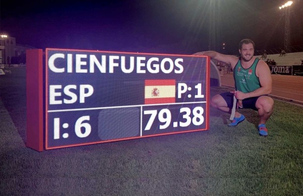 Cienfuegos vuelve a batir el récord de España y Rojas hace historia en Andújar