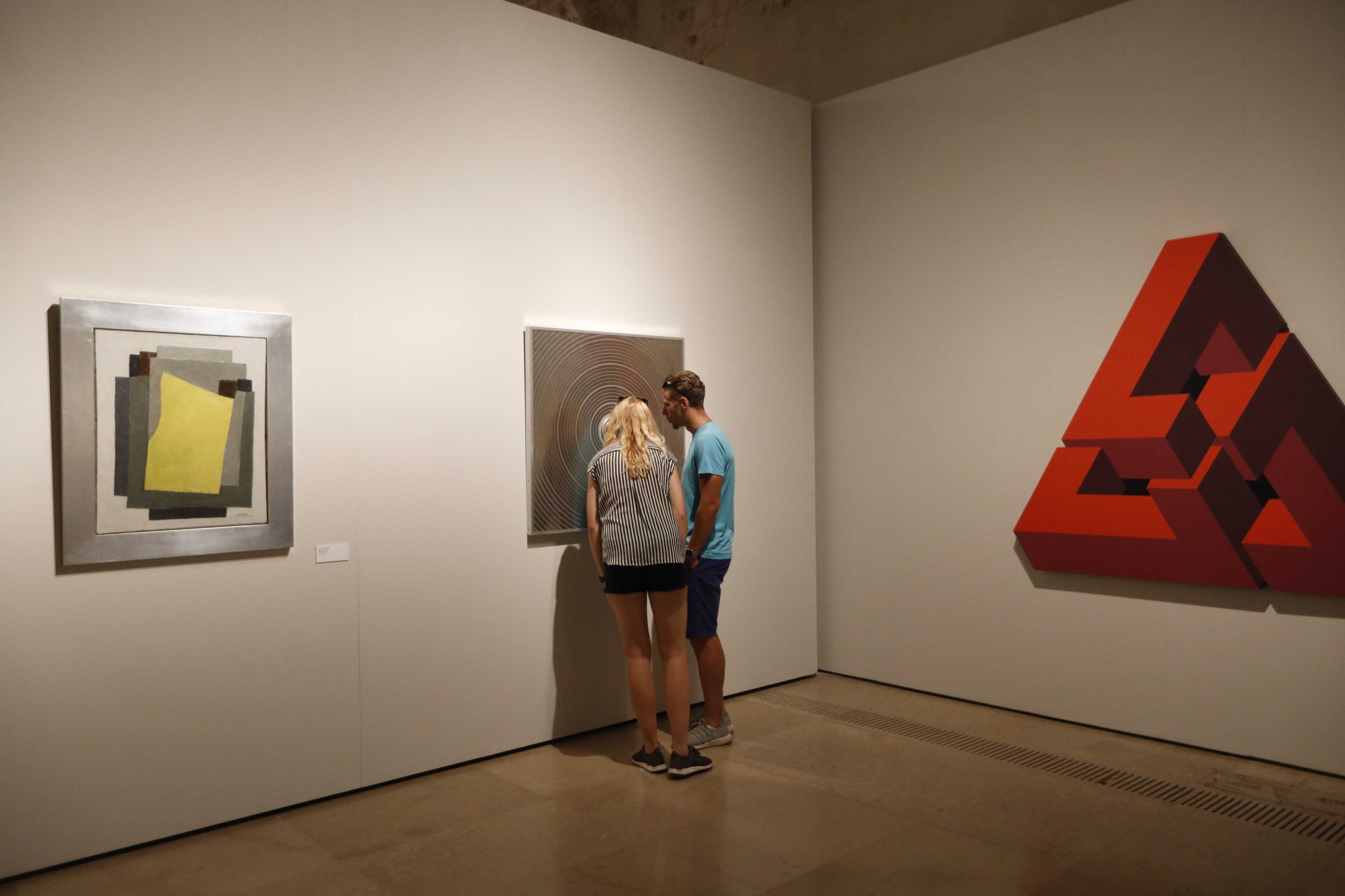 La UPV expone su fondo de arte en el Centre del Carme