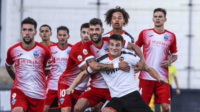 El Valencia Mestalla luchará en Sabadell por el primer triunfo en Liga