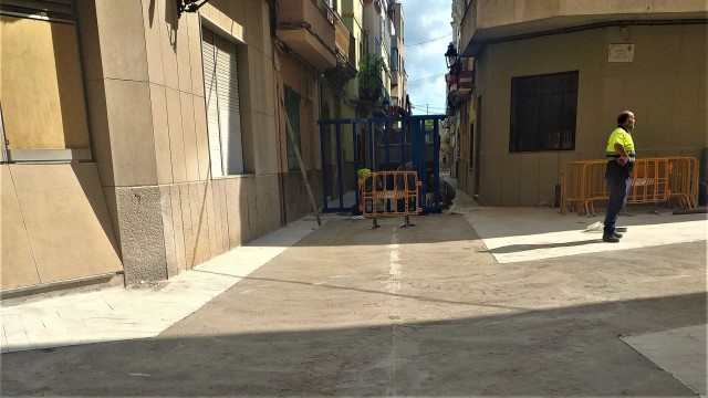 Burriana hormigona, provisionalmente, 110 m2 de calzada durante la celebración de sus fiestas
