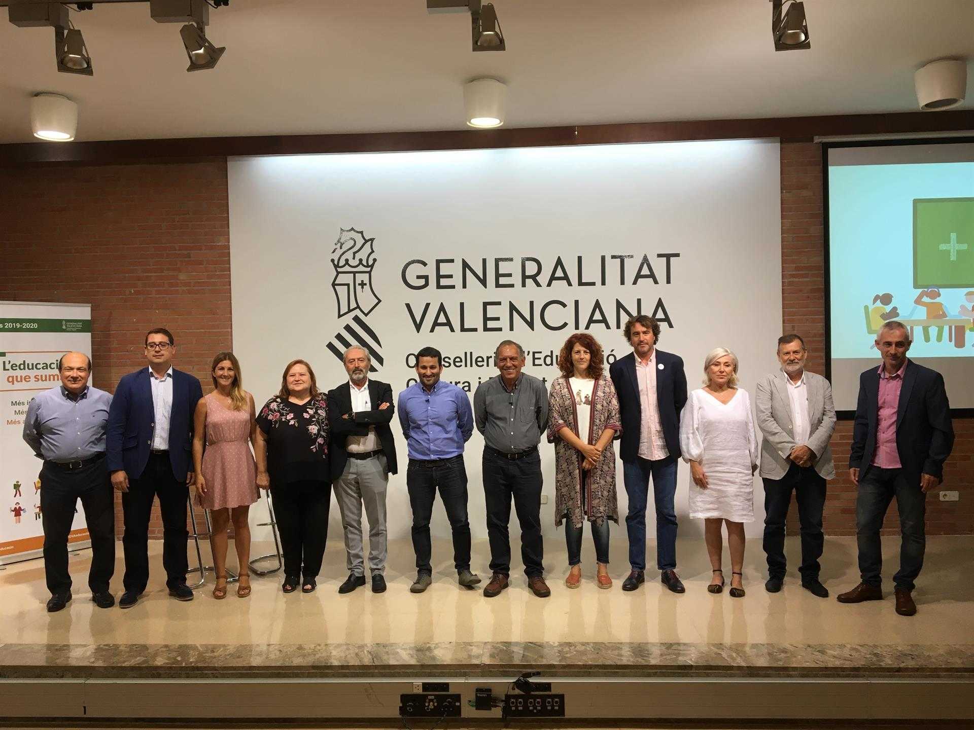 El curso arranca con más docentes que nunca, hasta 71.689, y con 2.019 alumnos menos en barracones