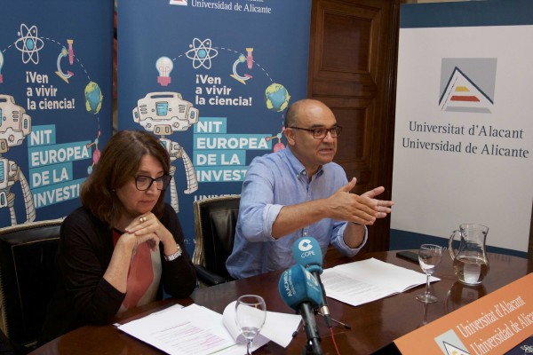 Investigadores y estudiantes invaden de ciencia y tecnología el campus de la Universidad de Alicante

