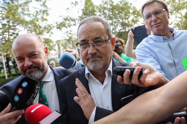 Agapito defiende que el dinero que salió del Zaragoza eran primas a sus jugadores
