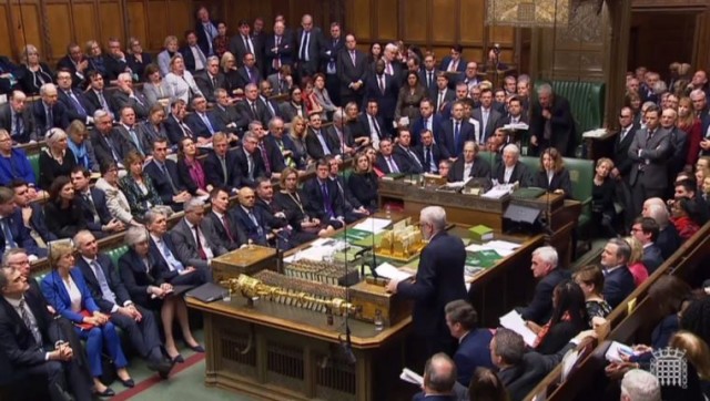 Revés para Boris Johnson y su 'Brexit duro' tras la decisión del Parlamento británico
