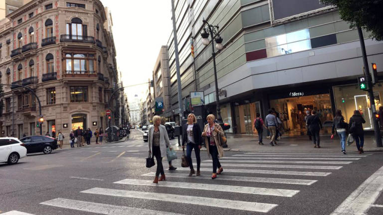 El Corte Inglés cede su bajo de Sfera en València a Samsung para una gran tienda frente a Apple