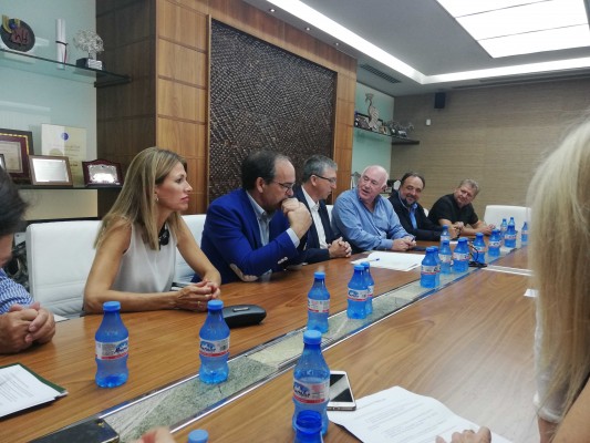Cedelco plantea al conseller Climent emplear el plan de fomento de energías limpias en el Parque Empresarial