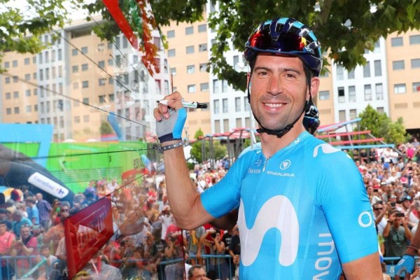 Imanol Erviti renueva hasta 2021 con el Movistar
