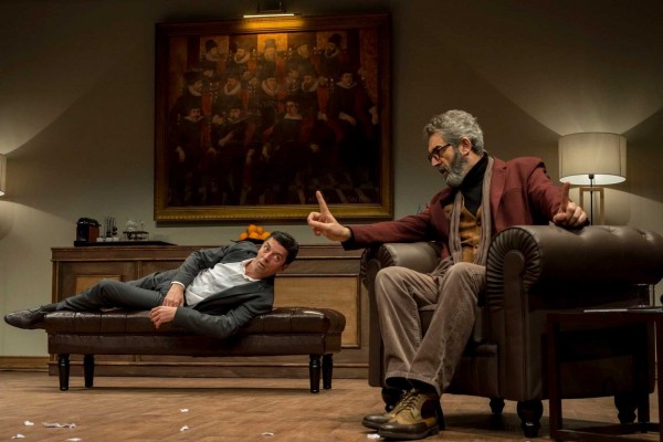 'L'electe' se asoma con comedia al alma de la política