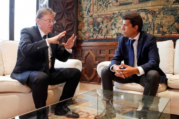 Puig y Mazón acuerdan crear una comisión para abordar el fondo municipal, mancomunidades y Servicios Sociales