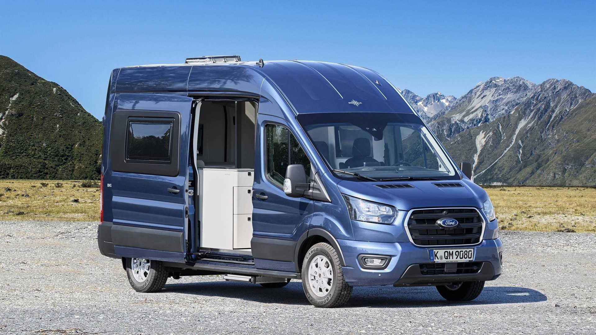 Ford presenta la nueva Big Nugget, una 'camper' con cocina, baño y cama para dos personas
