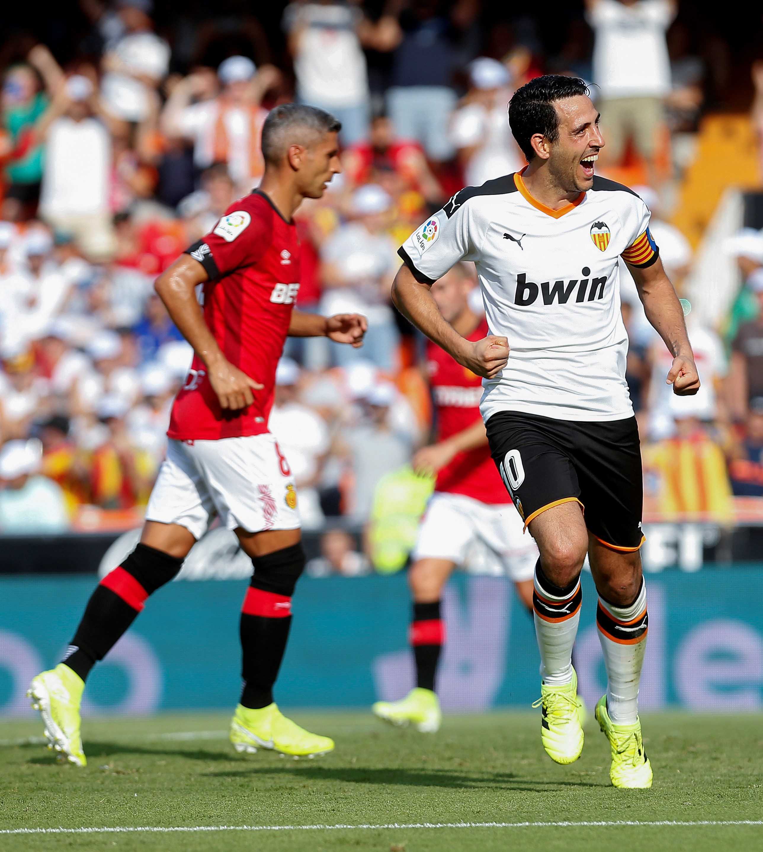 Parejo marca el camino con un 'doblete'