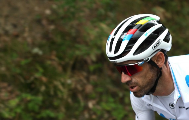 Pogacar exhibe su talento por todo lo alto y Quintana se viste de rojo
