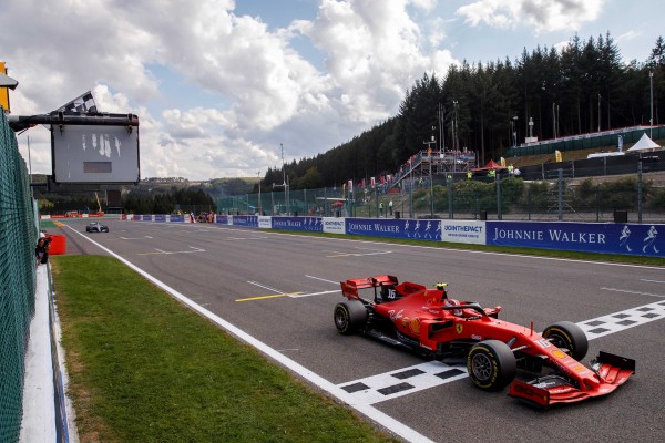 Leclerc logra el primer triunfo para Mónaco y Hamilton refuerza su liderato

